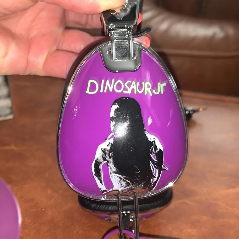Dinosaur Jr Skullcandy limited edition aviator headphones and 7” inch vinyl - Picture 3 of 11